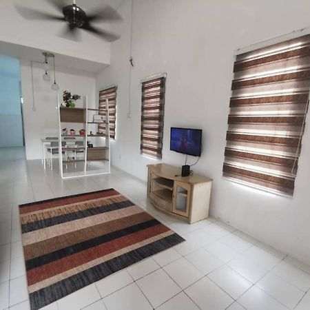 As'Cattleya Homestay Sepang Luaran gambar
