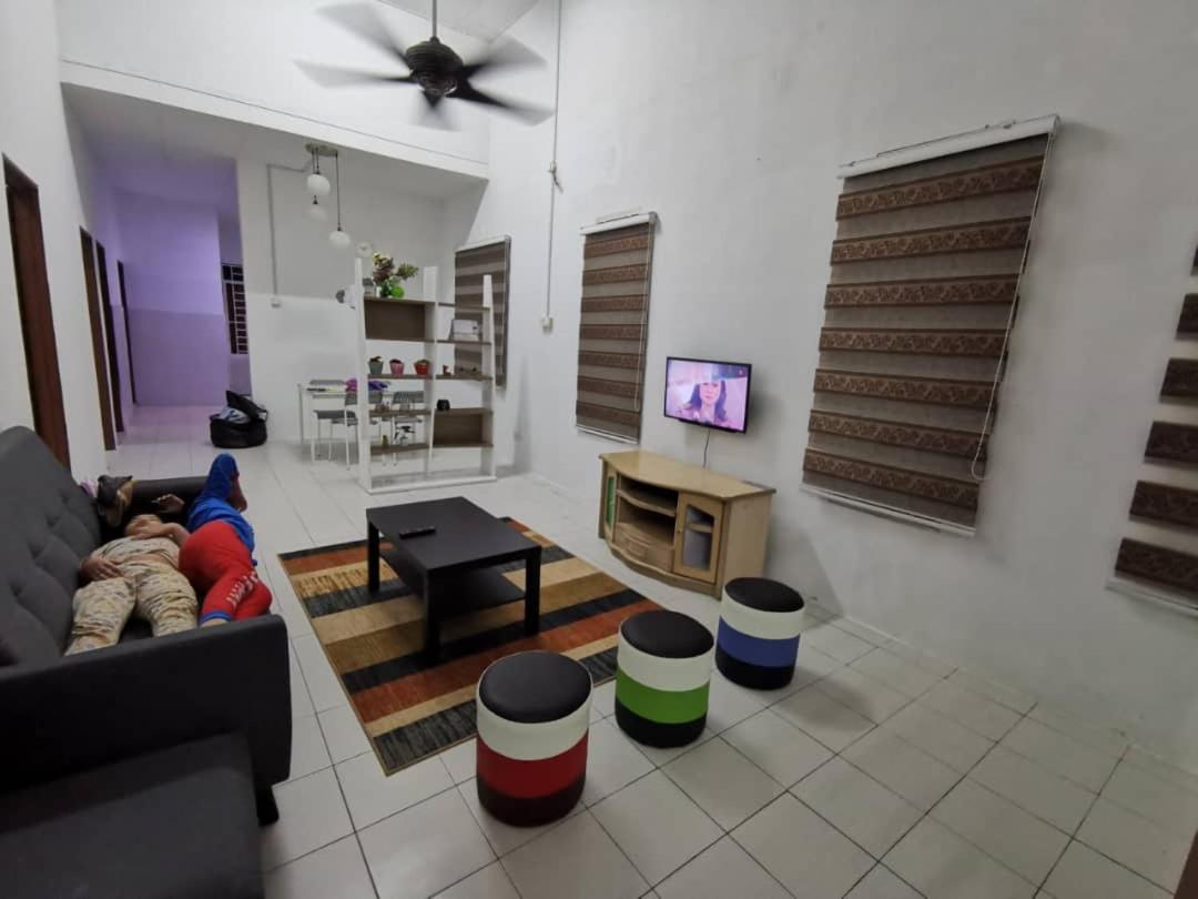 As'Cattleya Homestay Sepang Luaran gambar